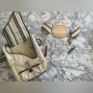 Picnic at Ascot wine cooler